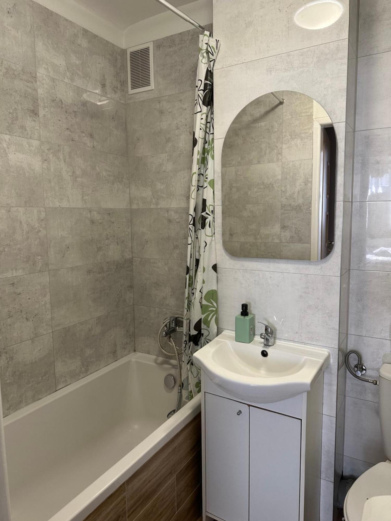 Coser Apartamenty Grzybowska Varsovia Exterior foto